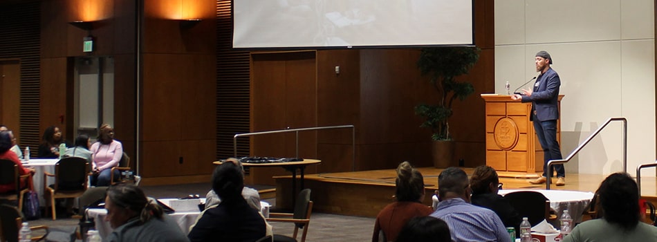 Ari Speaking to Behavioral Health Professionals