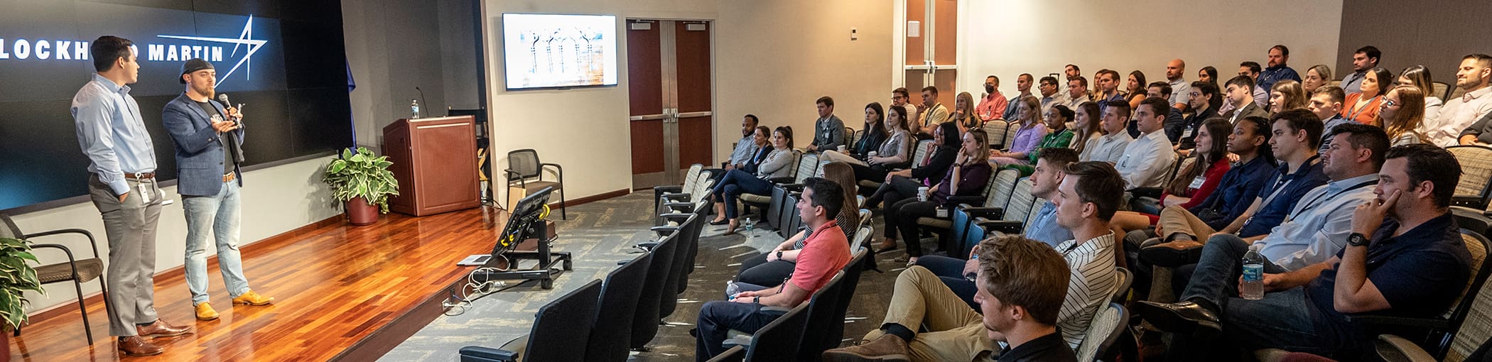 Ari Gunzburg Speaking to Leadership Development Group